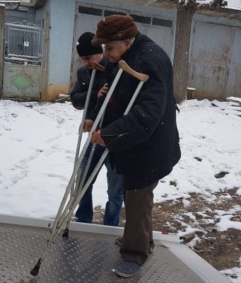 Възрастен мъж от Горна Бешовица бе първият ползвател на новата безплатна социална услуга на ОЦСУД